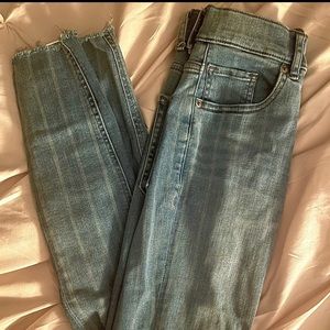 Express skinny Jean with stripes and fray ankle